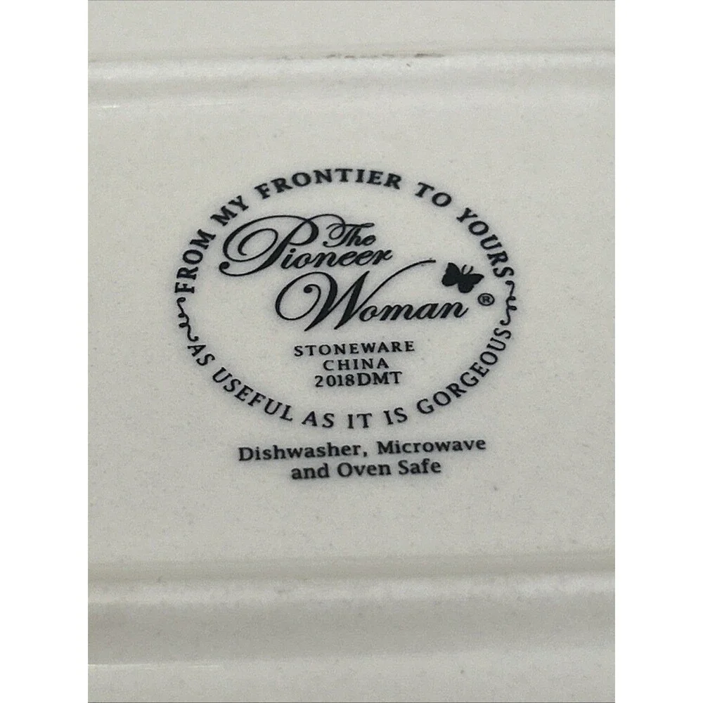 The Pioneer Woman Fiona Flora Ruffle Edge Casserole Baking Dish